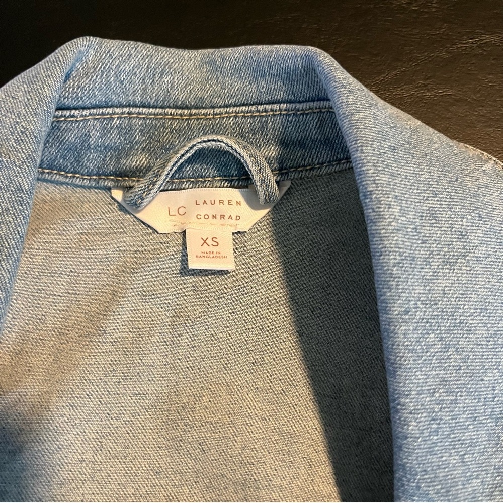 Cropped Denim Jacket - Picture 2 of 5